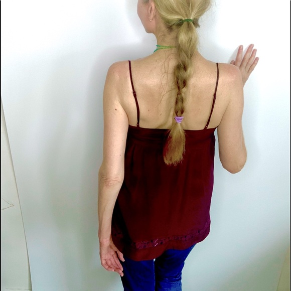Aritzia Wilfred Burgundy 100% SILK Camisole with Lace Detailing Size S Worn Once - Picture 2 of 9